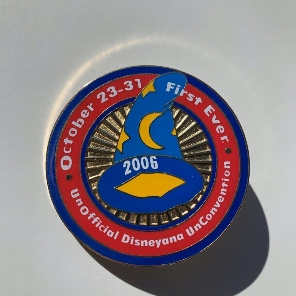 Unofficial Disneyana Fan Club DFC Convention Pin 2006 WDW Walt Disney LE Pin 2"